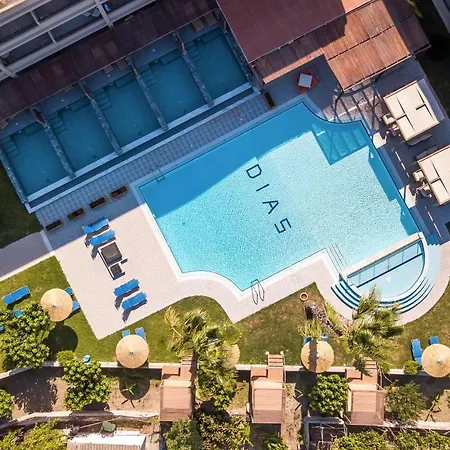Dias Studios & Suites-2