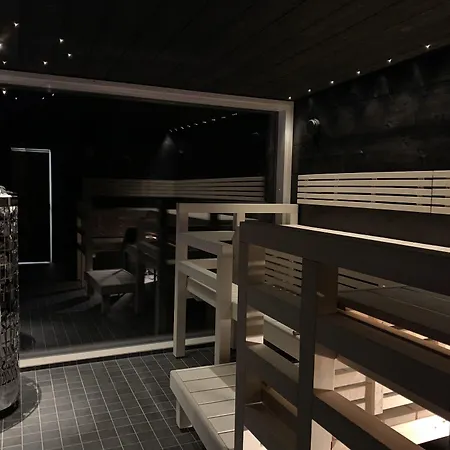 Arctic Skylight Lodge-3