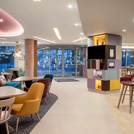 Hampton By Hilton Bath City-2