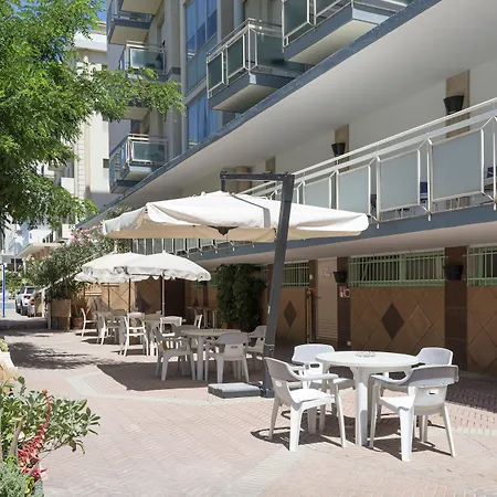 Hotel Centrale Miramare-3