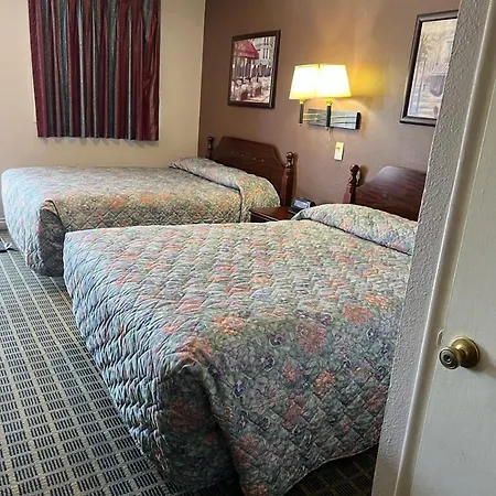 Aaron Motel-2