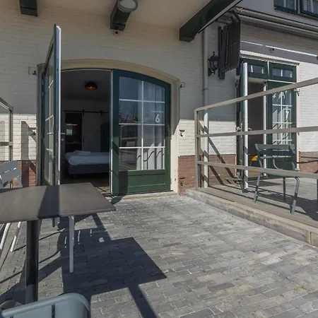 Strandhotel Dennenbos-2