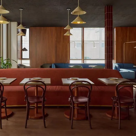 Garde And Warders Hotel-3