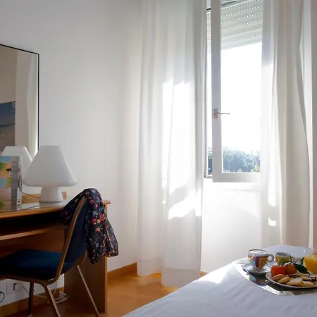 Mistral2 Hotel-2