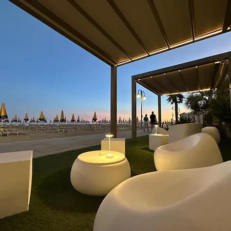 Hotel Nizza Frontemare-3
