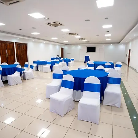 Best Western Las Mercedes Airport-3