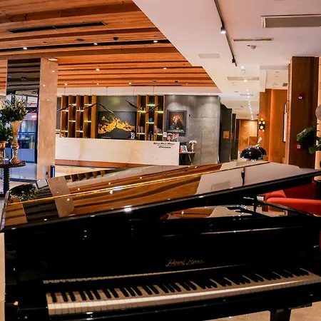 Dosso Dossi Hotels & Spa Downtown-2