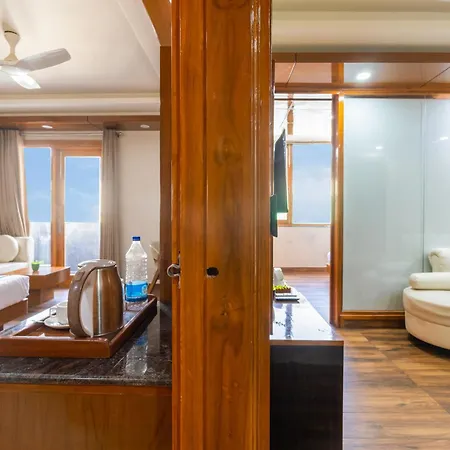 The Global Hotel By Platinum I Near Medanta Hospital I Sector-38 I Gurgaon-3