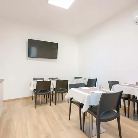 Admayora Guest House-2