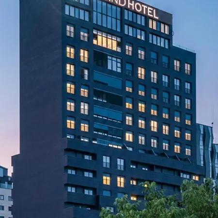 Derand Hotel-2