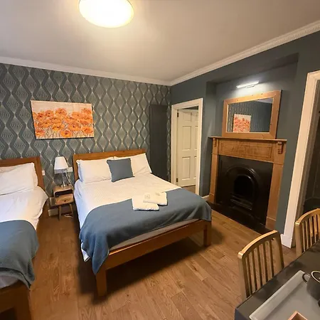 Balmore Guest House-3