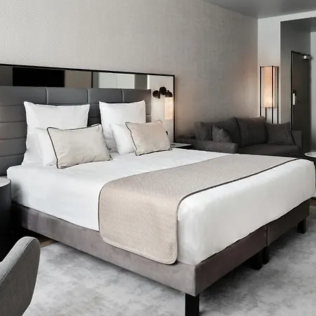 Leonardo Royal Hotel Warsaw-3