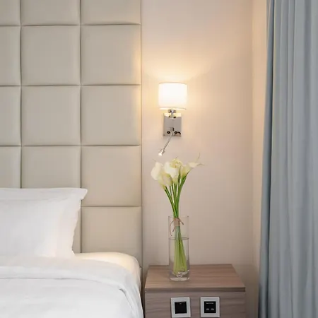 Panda Hotel-2