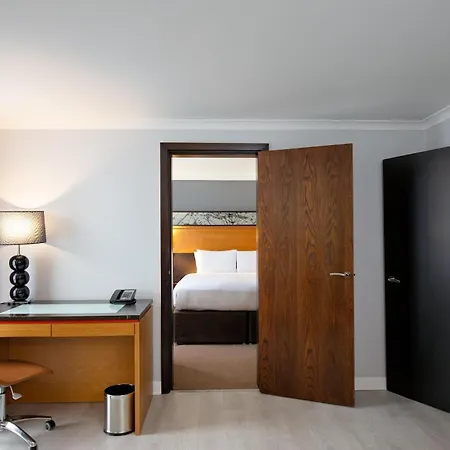 Hilton London Kensington Hotel-3