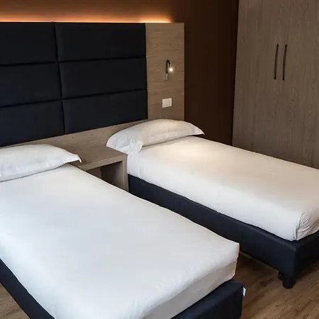 Hotel Touring-3