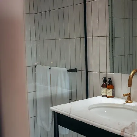 Gorgeous George By Design Hotels ™-3