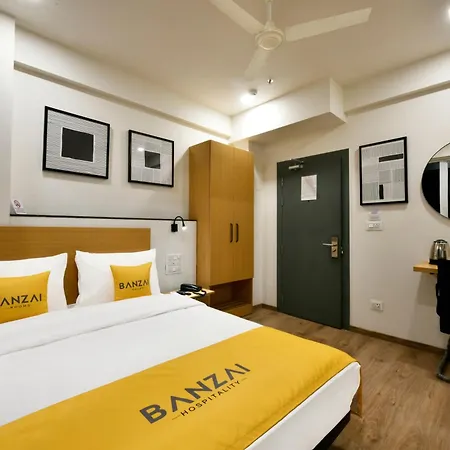Hotel Banzai Rooms-2