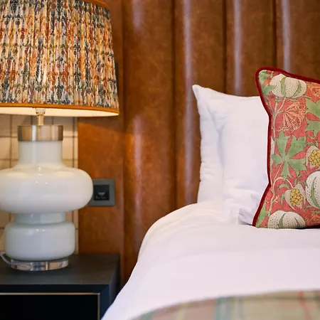 The Tophams Hotel-2