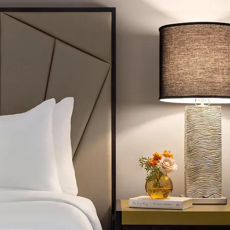 Martinique New York On Broadway, Curio Collection By Hilton-2