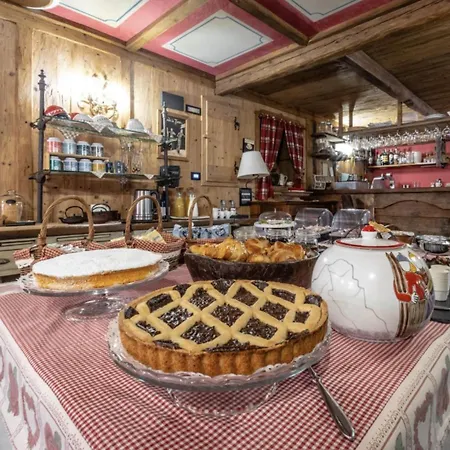 Hotel Letterario Locanda Collomb-3