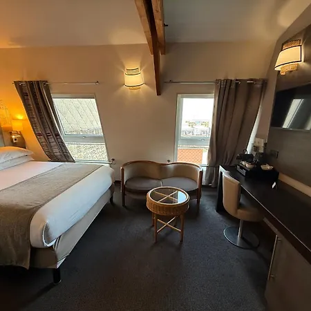 Holiday Inn Paris Montmartre By Ihg-3