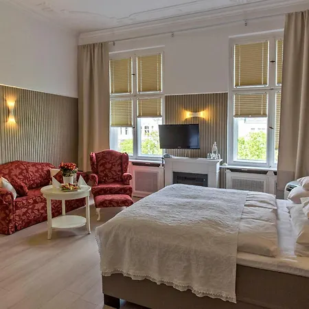 Hotel Augusta Am Kurfuerstendamm-2