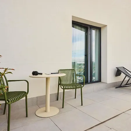 Ibis Styles Madrid Airport Valdebebas-2