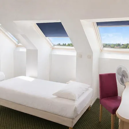 Hôtel IKAR Blois Sud-2