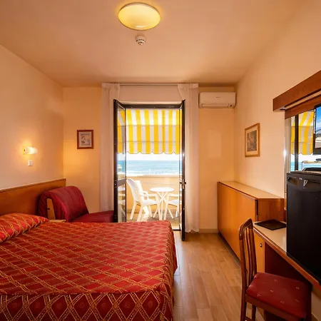 Hotel La Vela-2