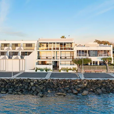 Bay Breeze Boutique Accommodation-2