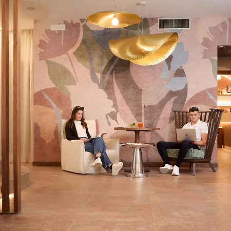 Hotel Centrale-3