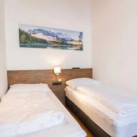 AlpenParks Hotel&Apartment Alpendorf-3