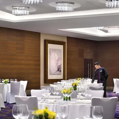 Moevenpick Hotel Jumeirah Beach-2