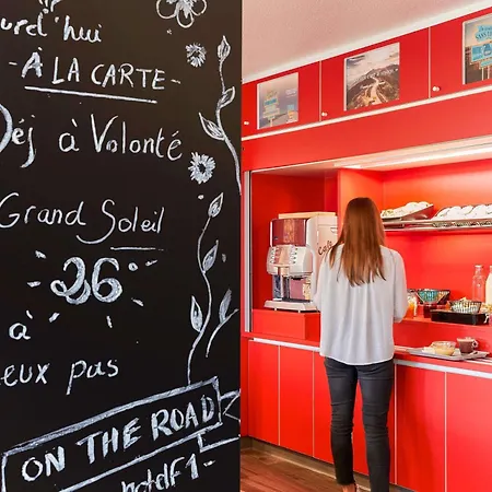 Hotelf1 Bordeaux Ville-3