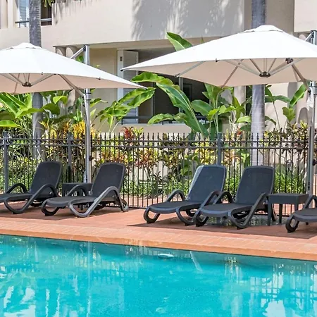 Cayman Villas Port Douglas-2