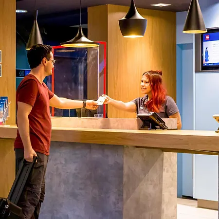 Ibis Marilia-3