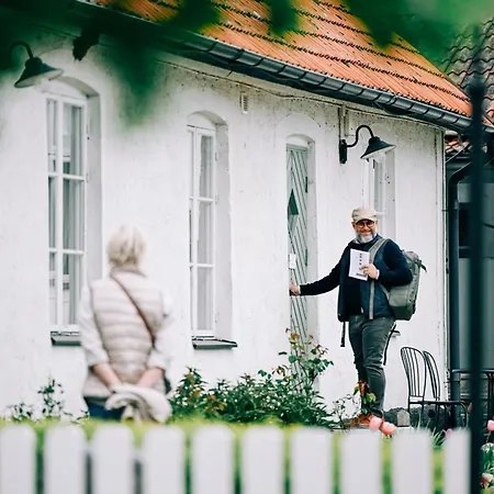 Svabesholms Kungsgards B&B Och Pensionat Stenshuvud-3