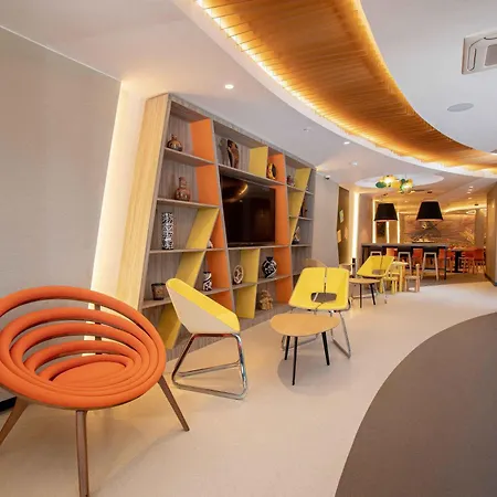 Ibis Styles Lima Benavides Miraflores-3