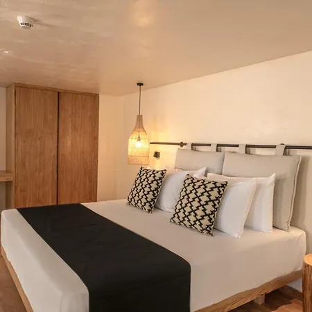 Indigo Suites Collection Adults Only-2