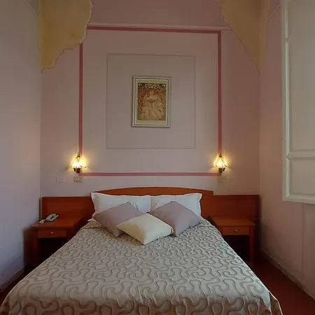 Hotel Italia-2