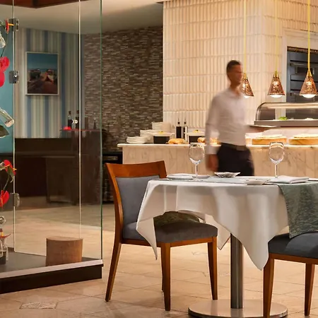 Movenpick Waterpark Resort & Spa Soma Bay-3