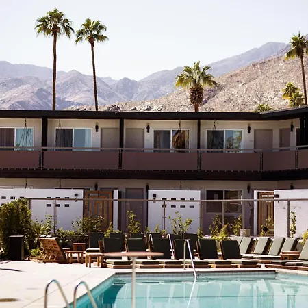 V Capri Palm Springs, A Dolce By Wyndham-3