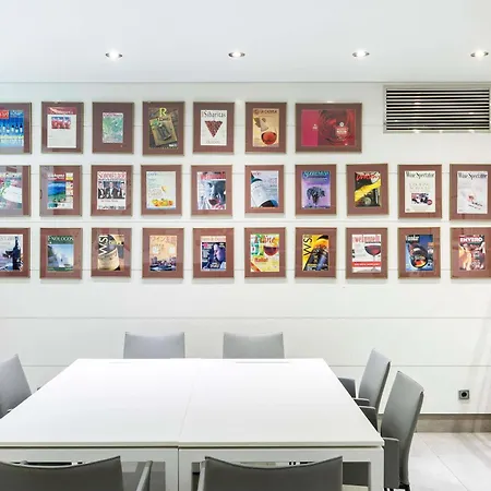 Ibis Styles Madrid Prado-3