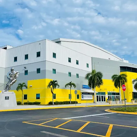Crowne Plaza Ft Myers Gulf Coast By Ihg-3
