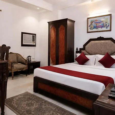 Hotel Sunshine - Karol Bagh Budget Stay At New Delhi-3