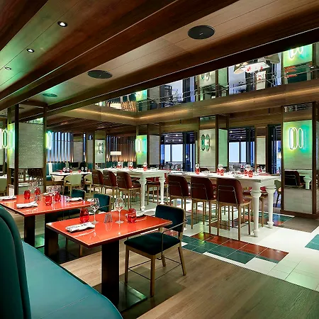 Hard Rock Hotel Madrid-3
