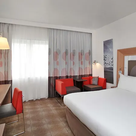 Novotel London West-2
