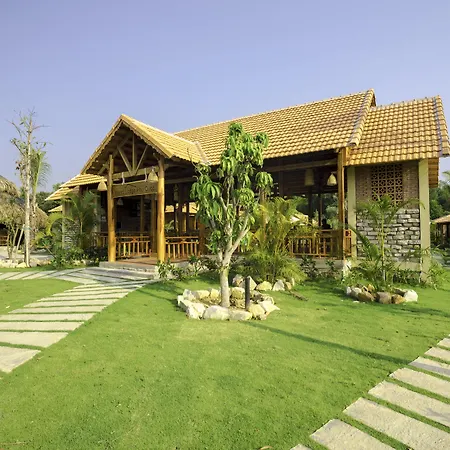 Island Lodge-3