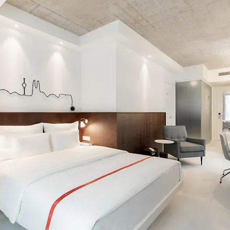 Ruby Ella Hotel Cologne By Ihg-2