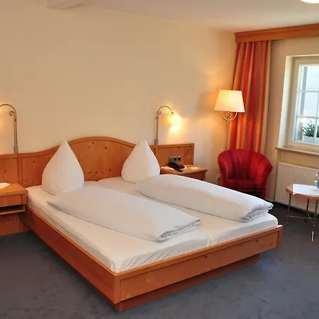 Hotel Sauerlaender Hof-3